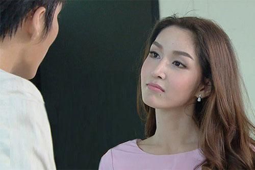 Biếu mẹ đẻ bộ quần áo mới bị chồng lèm bèm: 'Lại lấy của nội làm giàu đằng ngoại', màn vùng lên của vợ khiến gã keo kiệt nghĩ ngợi đến mất ngủ