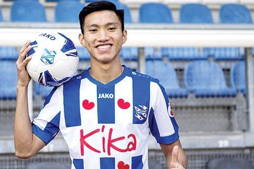 Văn Hậu: Lùi 1 bước để tiến 2 bước