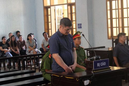 26 năm tù cho đối tượng mang xăng đốt nhà đối tác