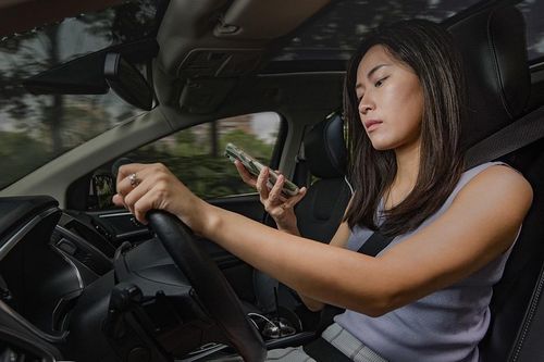 Những điều đặc biệt nên tránh khi lái xe ô tô