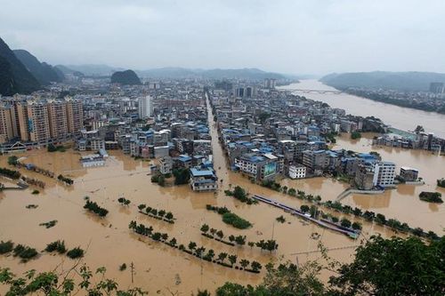 Sau vỡ đê, tỉnh Giang Tây của Trung Quốc chuẩn bị hứng lũ lớn lịch sử