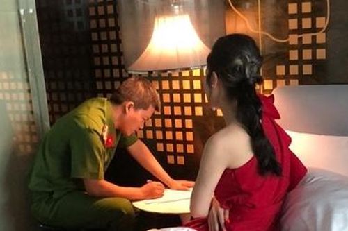 Phá đường dây mua bán dâm người mẫu, diễn viên đến 30.000 USD