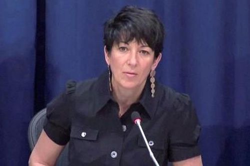 Lo nhiễm Covid-19, 'tú bà' Ghislaine Maxwell muốn đóng tiền bảo lãnh 5 triệu USD