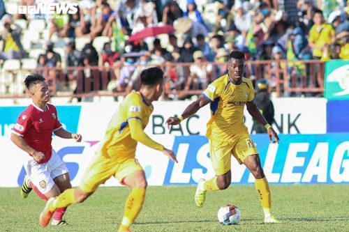 HLV Minh Đức: Ngoại binh chỉ to cao thì 'gần như vứt đi'
