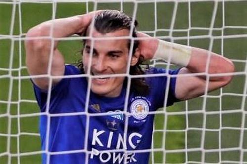 Hậu vệ Leicester trả giá vì đá đối thủ