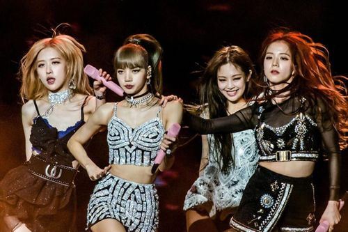 Tranh cãi 'sạn' văn hóa trong MV mới của Black Pink và Kpop