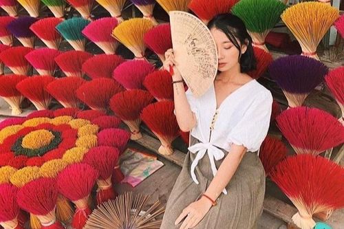 Nơi có đầm phá lớn nhất Đông Nam Á, làng hương hút giới trẻ