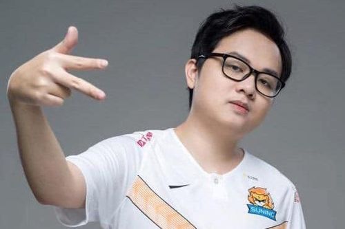 Bị cấm tướng, SofM vẫn tỏa sáng đưa Suning vào top 4