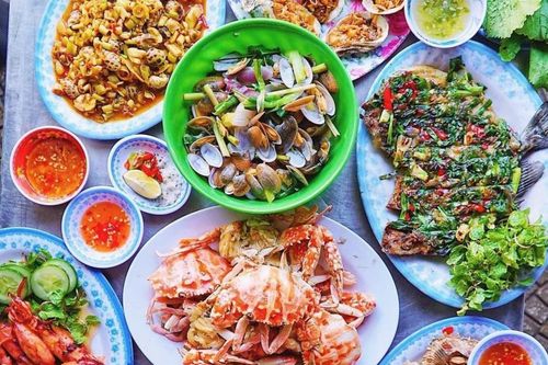 Những quán hải sản thu hút thực khách ở Đà Nẵng