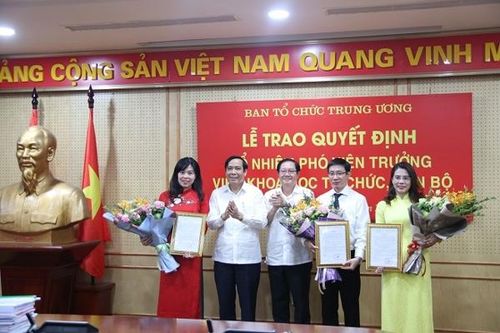 Ban Tổ chức Trung ương có 3 Viện phó qua thi tuyển