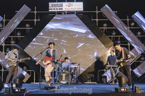 Ngọt Band, Orange 'cháy' cùng 5000 sinh viên Đà Nẵng
