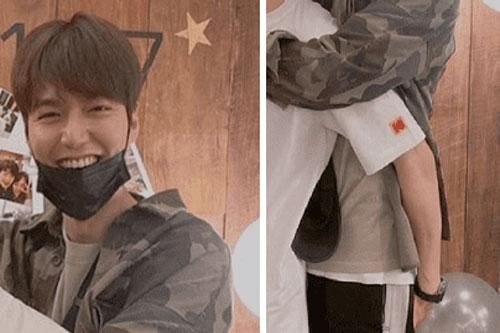 Lee Min Ho cười thả ga dù bị nhân vật này vô tư 'sàm sỡ' vòng 3