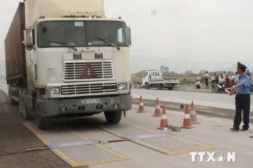 Xử lý gần 1.800 xe chở quá tải, phạt hơn 21 tỷ đồng
