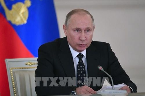 Tổng thống Putin ủng hộ kéo dài thời hạn gói chi tiêu cho các dự án quốc gia