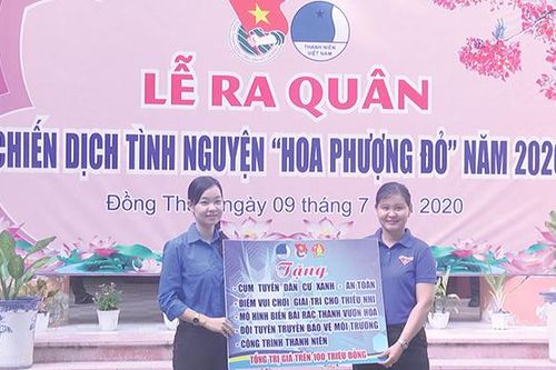 Ra quân Chiến dịch tình nguyện 'Hoa phượng đỏ'; Mùa hè xanh