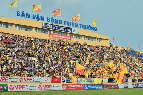 Vòng 9 V-League thiết lập kỷ lục mới, sân Thiên Trường là số 1