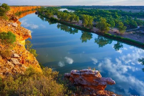 Người Australia lo Trung Quốc mua hết nguồn nước?