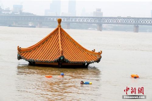 Mưa lớn liên tục, mực nước tại 33 con sông ở Trung Quốc dâng cao kỷ lục