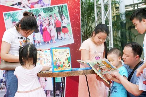 Sôi nổi các hoạt động ''Vui cuối tuần cùng phố sách''