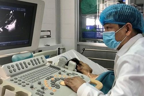 Cứu sống sản phụ tim bẩm sinh đe dọa tính mạng thai nhi