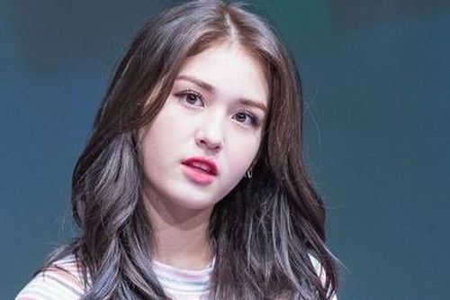 Thần tượng Kpop khủng hoảng ra sao sau khi nhóm nhạc tan rã?