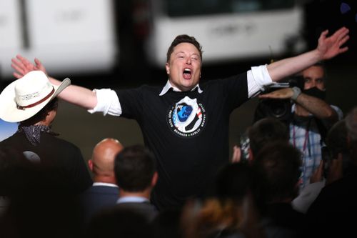 Tỷ phú Elon Musk là thiên tài hay kẻ đi bán ảo tưởng?
