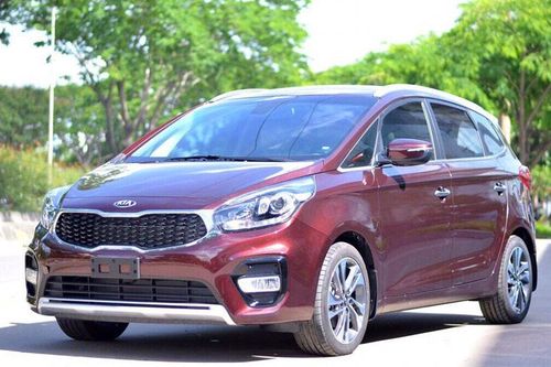 Giá xe ô tô hôm nay 14/7: Kia Rondo giảm đến 26 triệu đồng