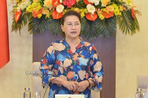 Chưa đồng tình bổ sung sách giáo khoa vào danh mục hàng hóa do nhà nước định giá