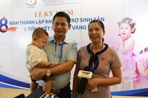 Hạnh phúc của cặp vợ chồng sau 20 năm không có con