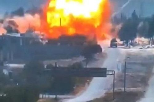 Hình ảnh cuộc tấn công bằng bom khiến binh sĩ Nga bị thương tại Syria