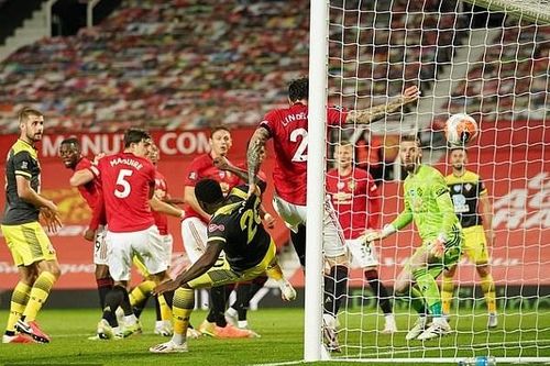 Man United lỡ cơ hội, Real Madrid chạm 1 tay vào Cúp