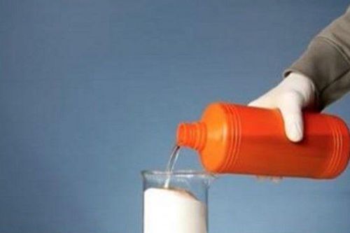 Lừa người mua vàng tới nhà rồi tạt axit để cướp 500 triệu đồng