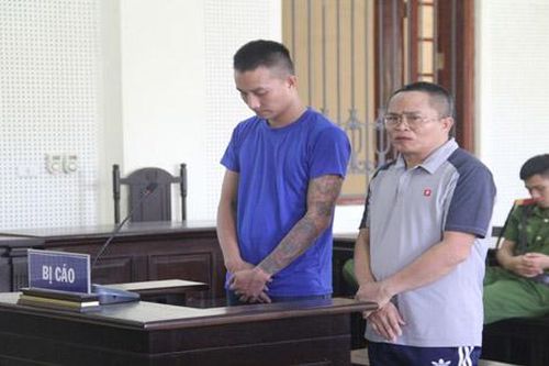 Ông bố trẻ bật khóc khi lần đầu gặp con 3 tháng tuổi ở chốn pháp đình