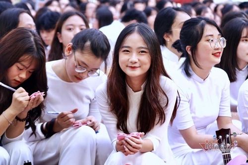 Chi tiết đề thi, đáp án môn Ngữ văn thi THPT quốc gia 5 năm qua