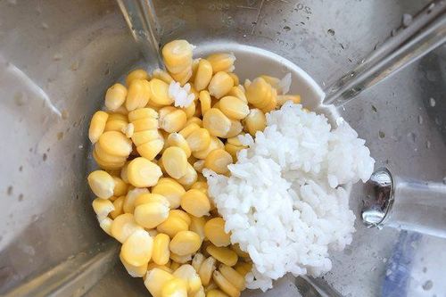 Thứ đồ uống bổ dưỡng làm từ ngô và cơm nguội