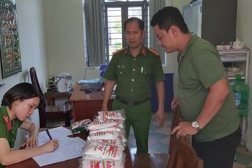 Làm giả 1.200 gói mì chính Aone, Ajinomoto đem bỏ mối tiểu thương
