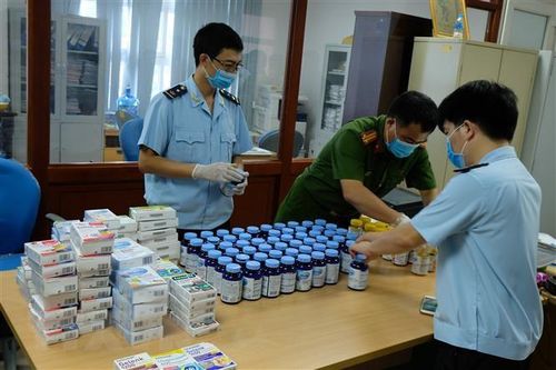 Hải quan và Công an phối hợp bắt vụ vận chuyển 43 nghìn viên ma túy