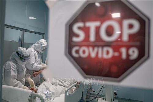 Bệnh nhân HIV/AIDS, lao phổi và sốt rét khốn đốn bởi đại dịch COVID-19