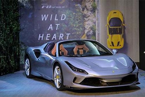Ferrari F8 Spider giá hơn 19 tỷ đồng, khiến các đại gia Việt 'thèm thuồng'