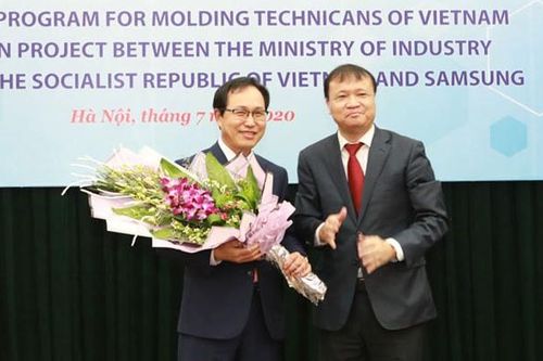 Samsung đào tạo chuyên gia khuôn mẫu cho ngành công nghiệp