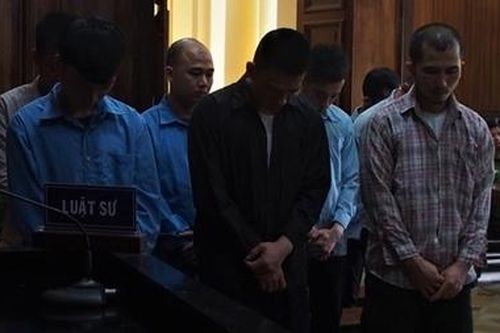 Đâm chết bé trai 13 tuổi, kẻ thủ ác lãnh án tù chung thân