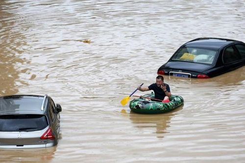 Mưa lớn ở phía Bắc, Trung Quốc tiếp tục báo động nguy cơ lũ lụt