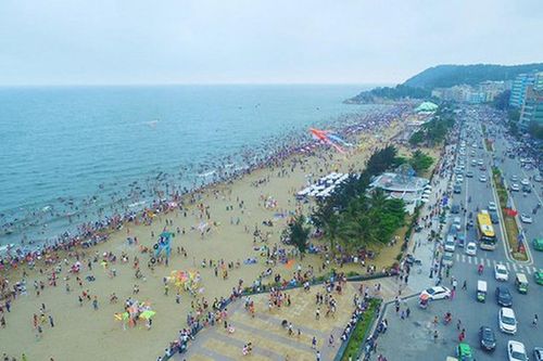 Chiến sĩ biên phòng và du khách chết đuối khi tắm biển Sầm Sơn