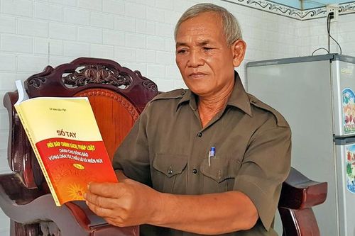 'Ðại thụ' của buôn làng