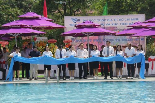 ĐHQG TP. HCM khánh thành Khu hồ bơi phục vụ sinh viên