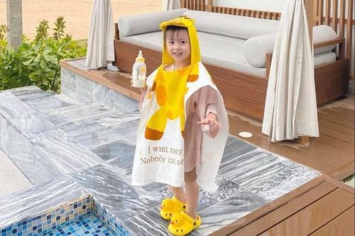 Đọ phong cách mua hè cute của ba nhóc tì 'hot hit' Cam, Xoài, Đậu