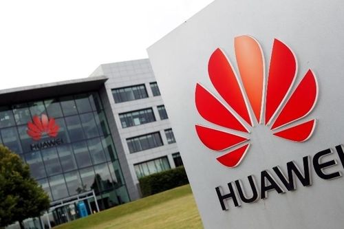 Anh cấm công ty Huawei, Mỹ và Trung Quốc lên tiếng