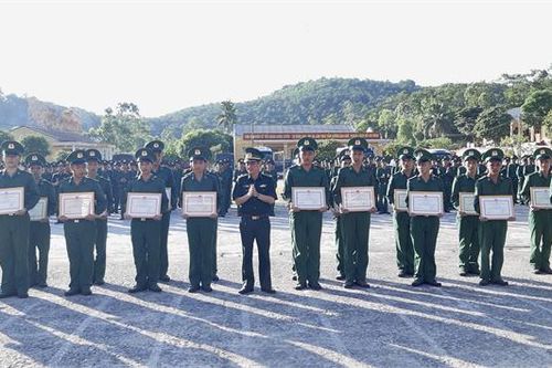 Chiến sĩ mới hoàn thành khóa huấn luyện năm 2020
