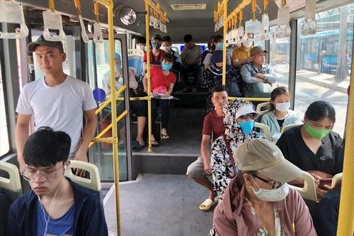 Vì sao doanh nghiệp trả lại tuyến xe buýt?