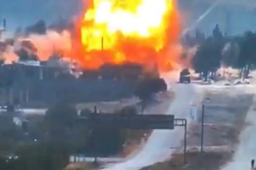 Đoàn xe tuần tra của Nga ở Syria bị đánh bom
